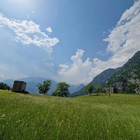 Tra Montagne Verdi E Acque Azzurre In Val D'arzino *